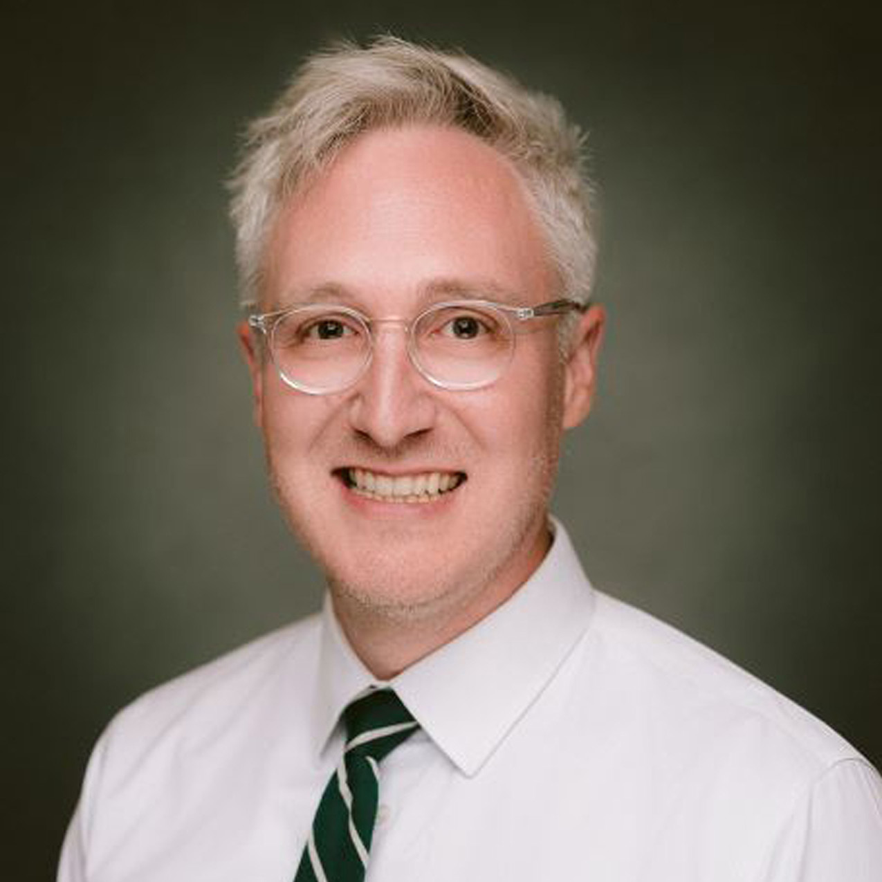 A head shot of Ben Lopez