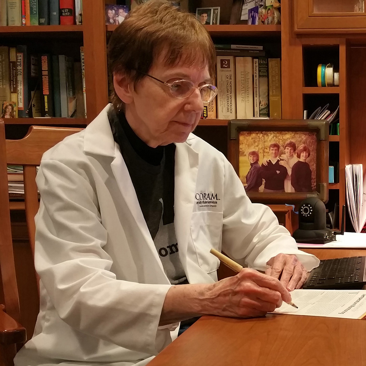 A head shot of Wanda Rogers